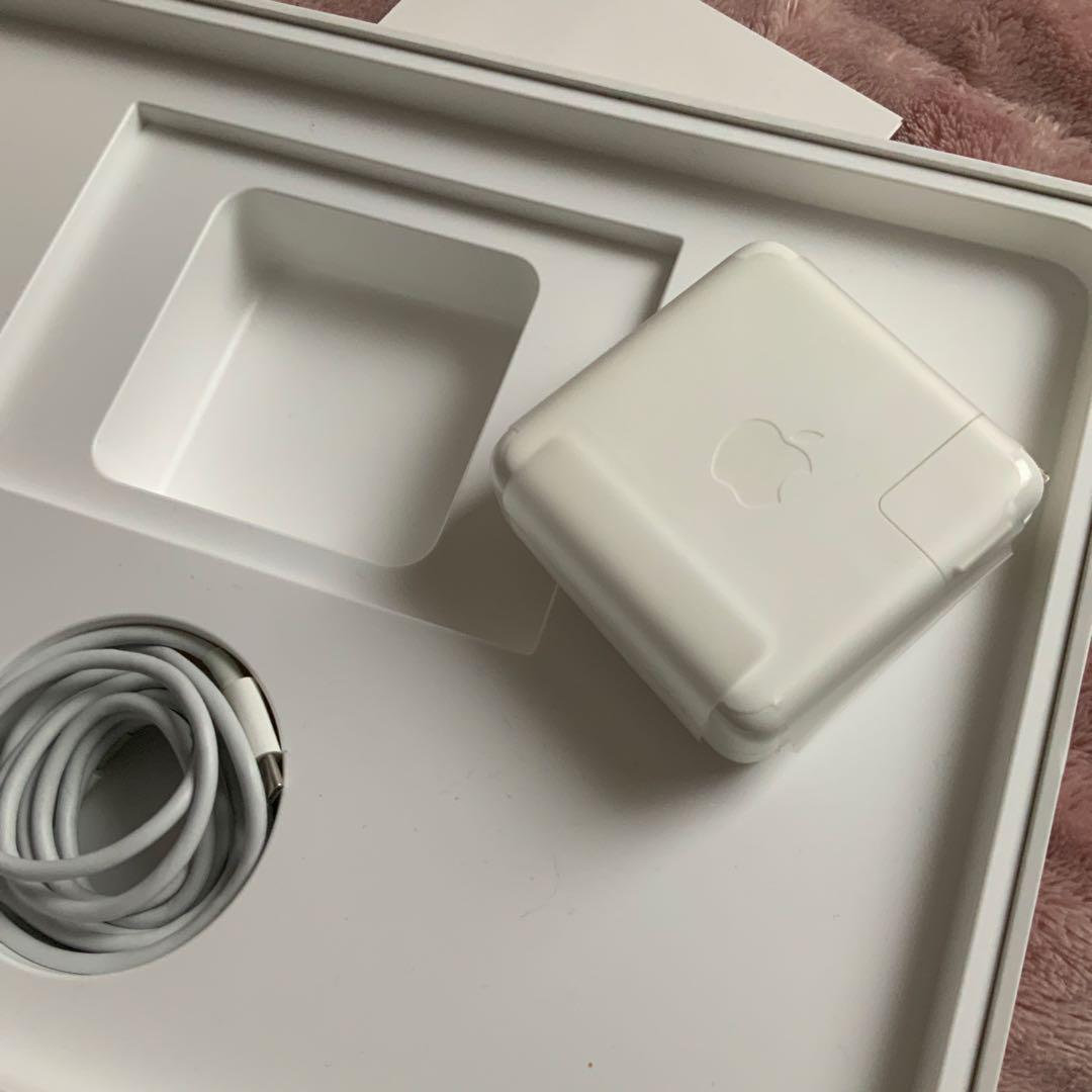 MacBook本体 Macbook pro touch bar