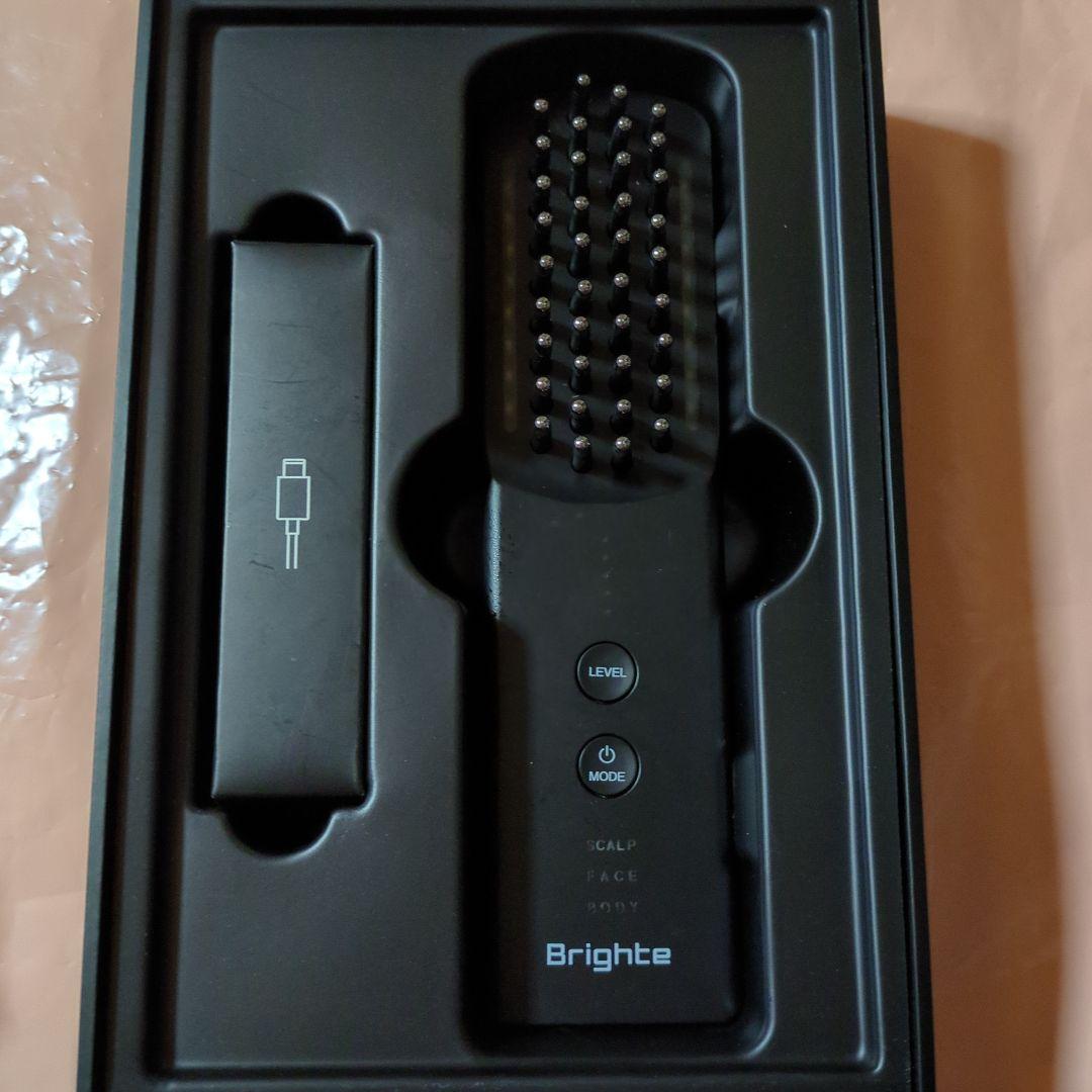 やーまん様　【美品】Brighte ELEKI BRUSH+ 美顔器