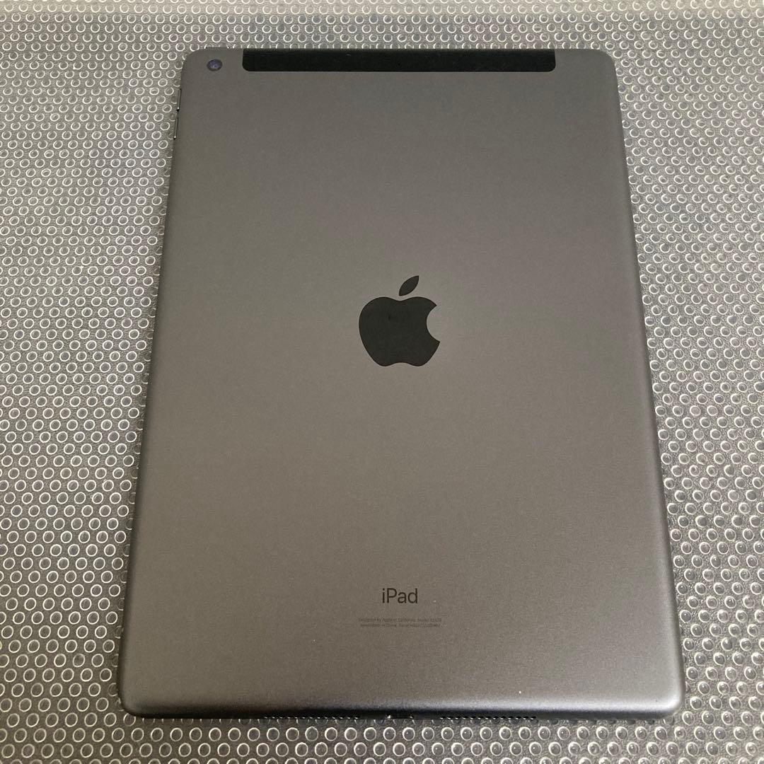 3733【早い者勝ち】電池良好☆iPad8 第8世代 32GB SIMフリー☆