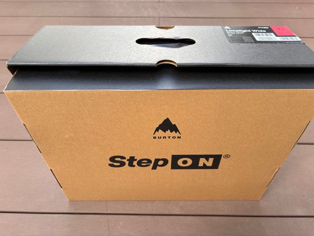 ウィメンズBurton ステップオン　ライムライトワイド24.5㎝