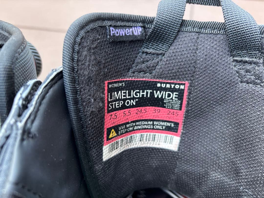 ウィメンズBurton ステップオン　ライムライトワイド24.5㎝