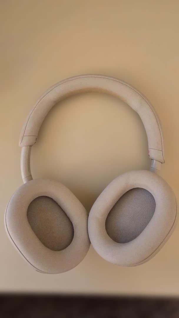 SONY ノイズキャンセリングワイヤレスヘッドフォン　WH-1000XM5