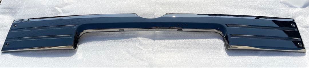 N*♡様 タフト　ダーククロムベンチャー　新車外し　ダークブラックメッキ　ガーニ