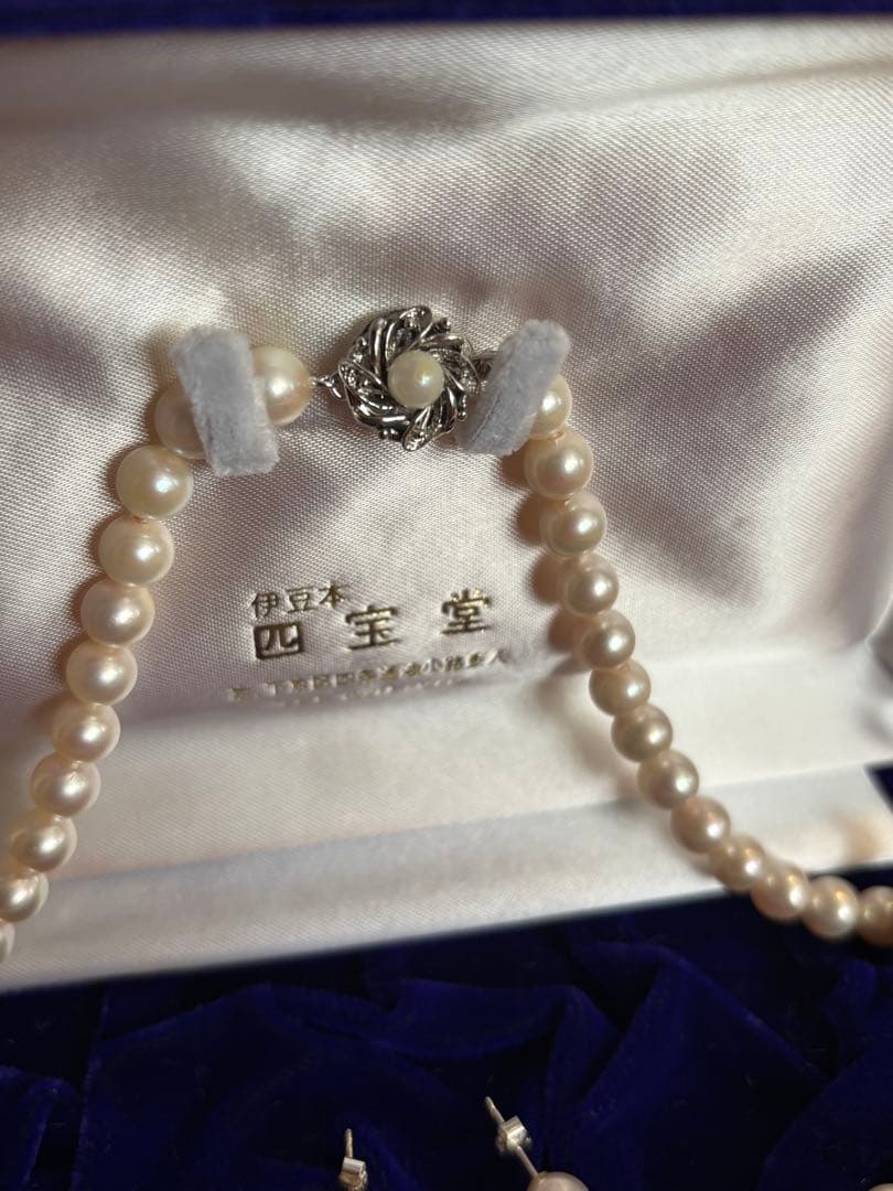 ＊三回着用＊　パールネックレス　ピアスセット