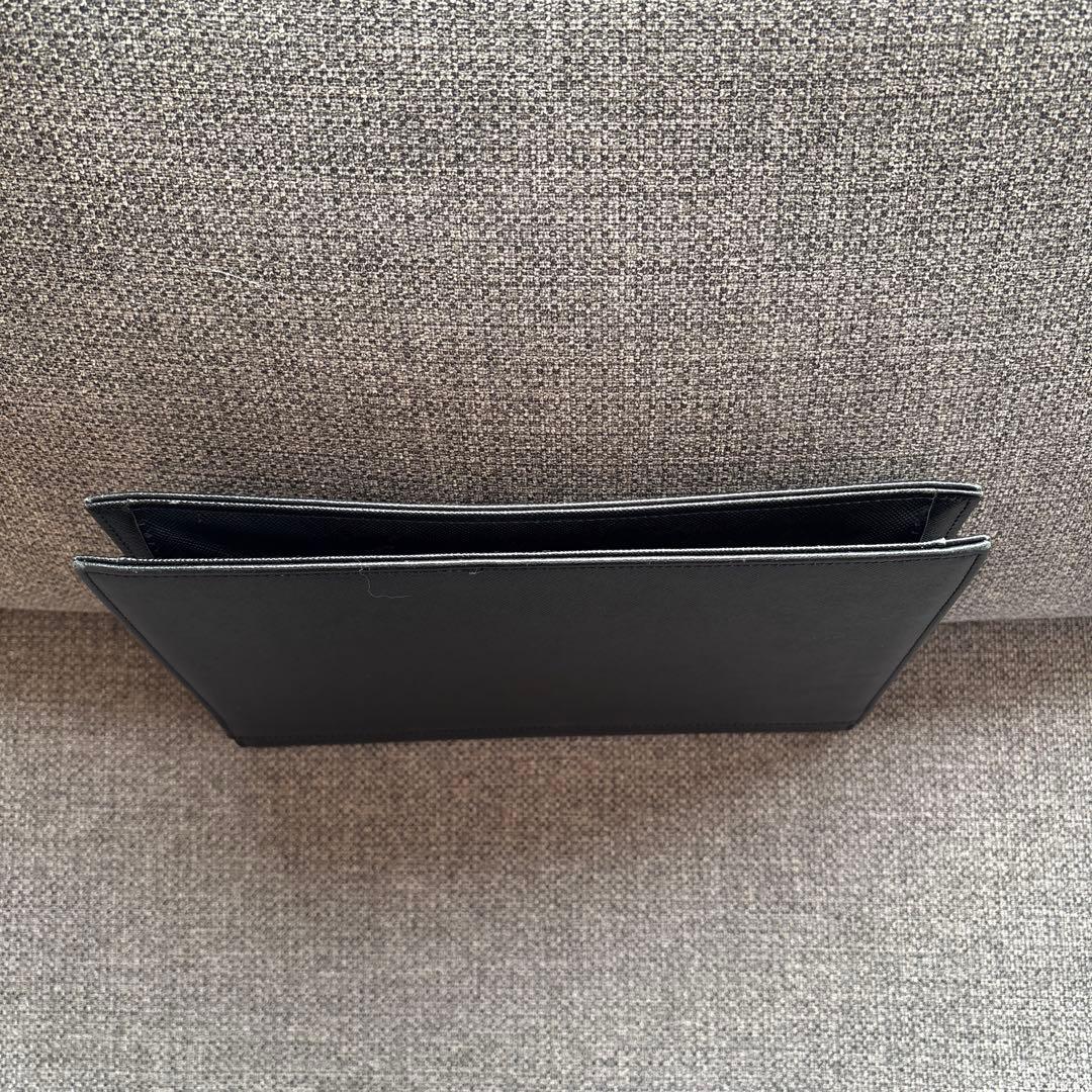 【未使用】イヴ・サンローラン クラッチバッグ