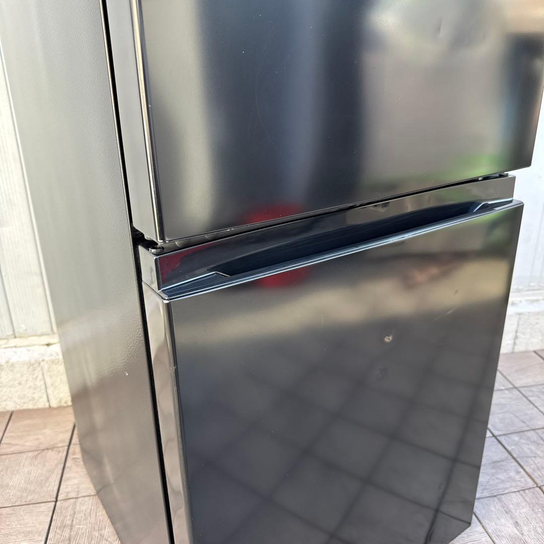 Hisense 2023年製現行モデル 2ドア冷蔵庫 幅49cm 175Lスリム