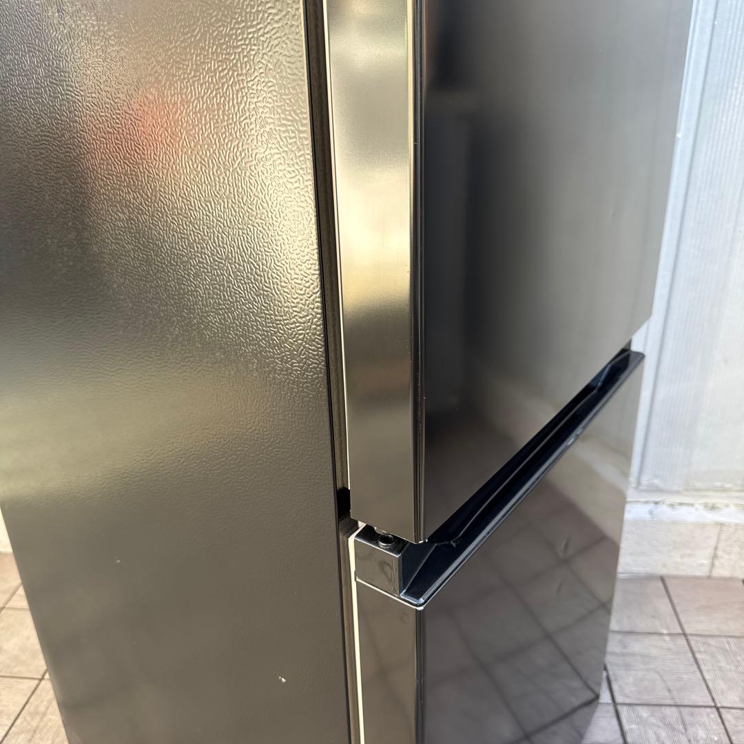 Hisense 2023年製現行モデル 2ドア冷蔵庫 幅49cm 175Lスリム