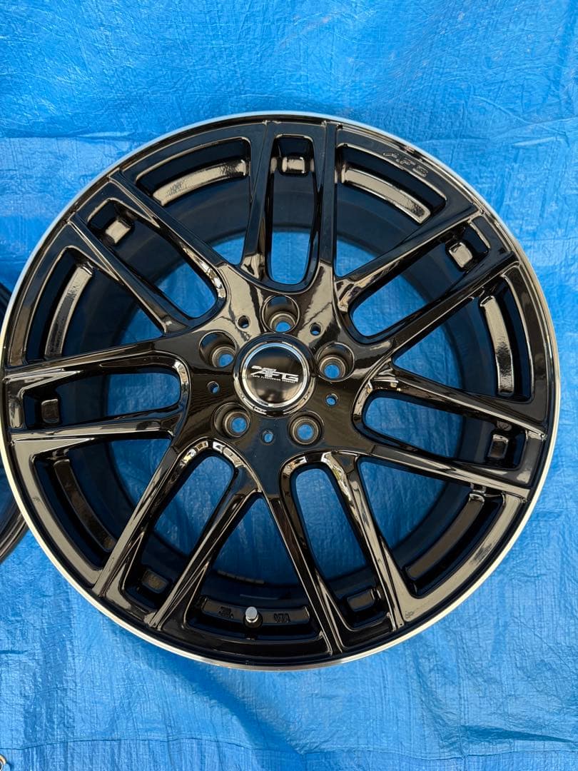 #マーボ　18インチ8J 多スポークホイール ボルト付き 1,2/4本