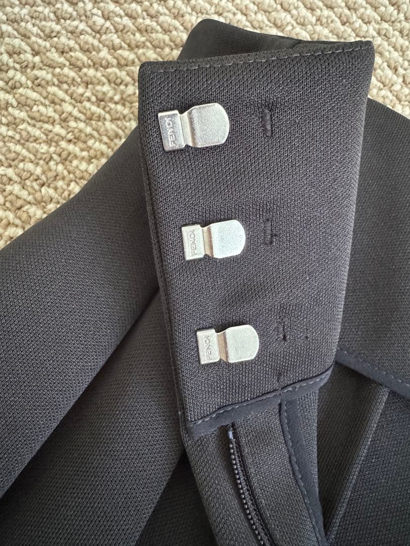 FENDI フェンディ ハイウエストショートパンツ ブラック