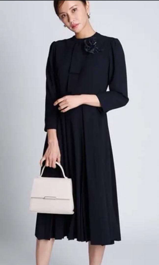 【新品未使用】CELFORD セルフォード ボウタイプリーツワンピース 38