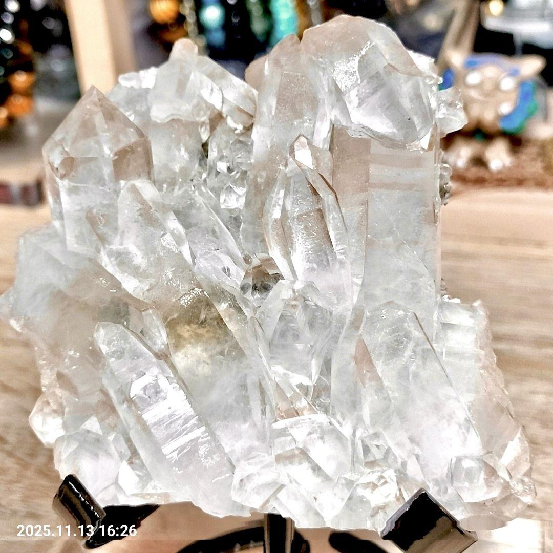 最高品質 ブラジル コリント産 水晶クラスター 159g 虹多数 グラデーション