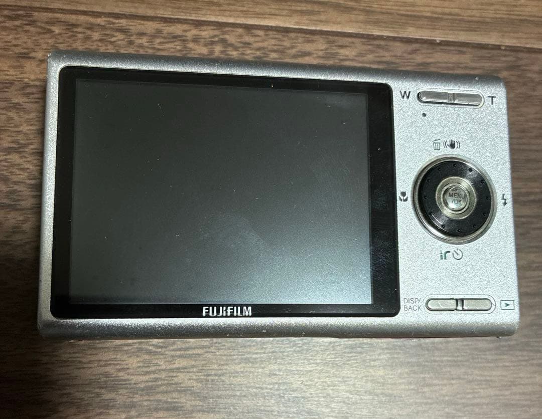 デジタルカメラ FUJIFILM FINEPIX z100fd