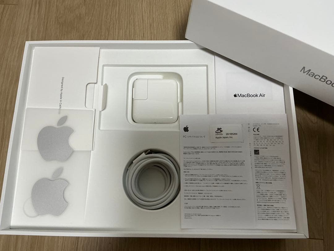M1 MacBook Air 8GB 512GB(美品) 純正付属品付き
