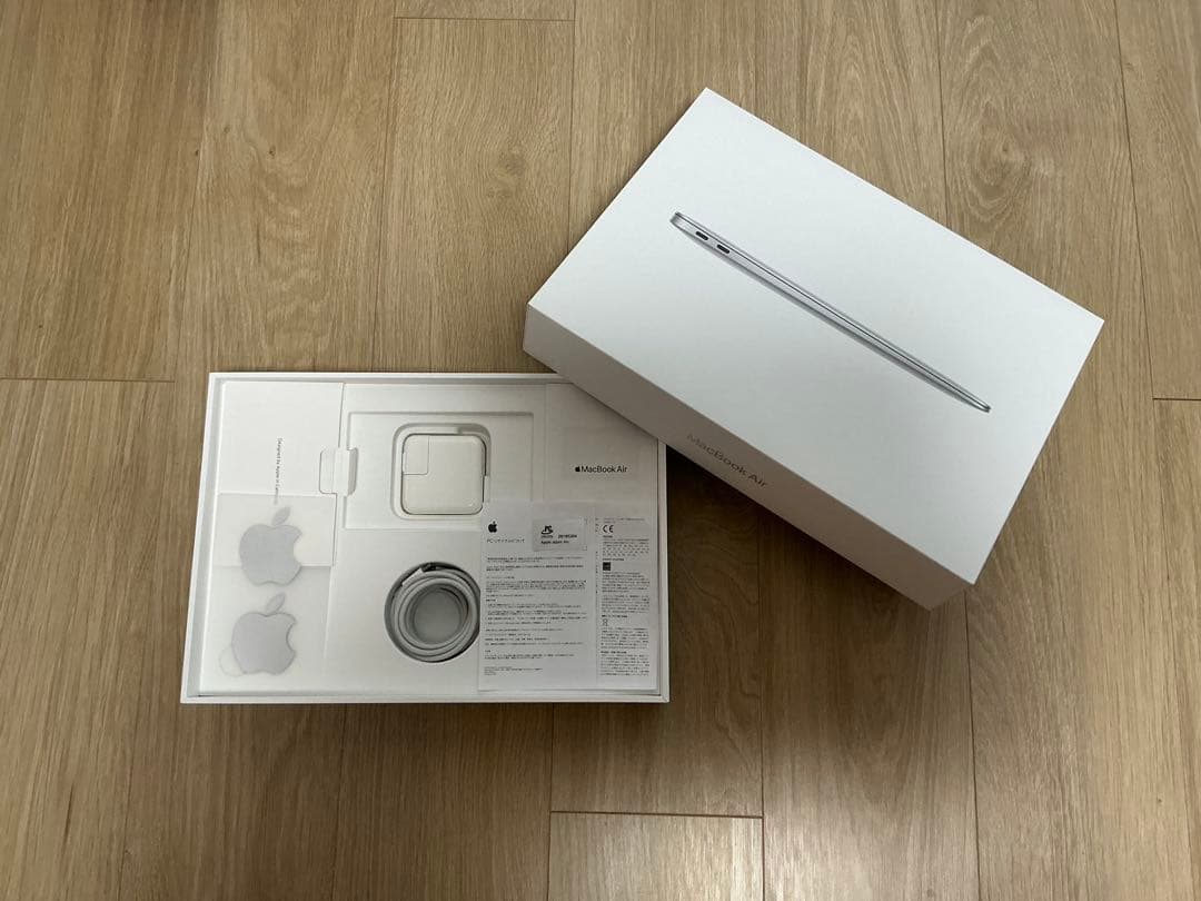 M1 MacBook Air 8GB 512GB(美品) 純正付属品付き