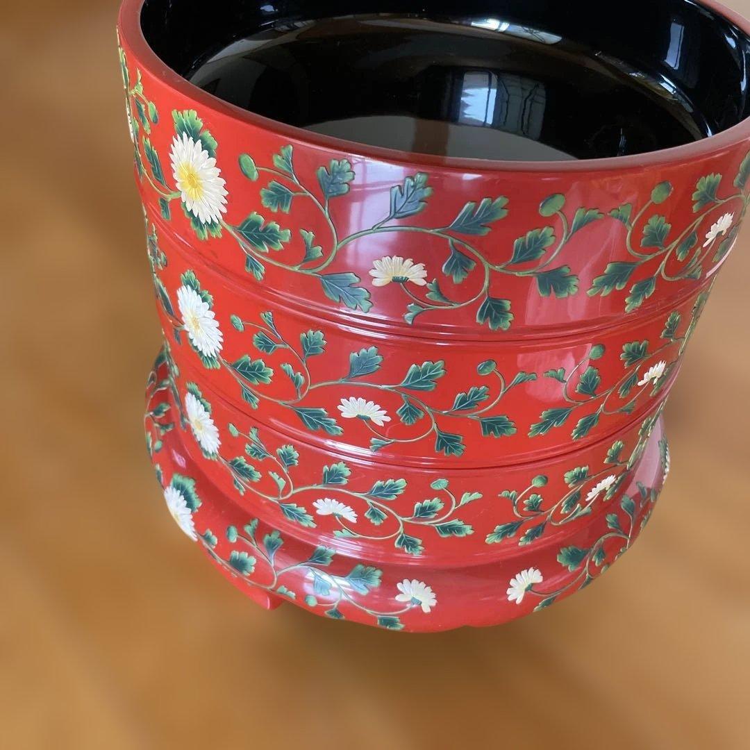 沖縄　角萬　漆器　赤い花柄の漆器 重箱