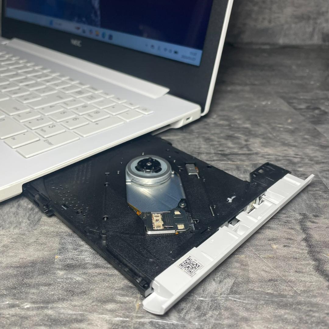 ★Windows11 最新オフィス2024 SSD初期設定済すぐつかえます★美品