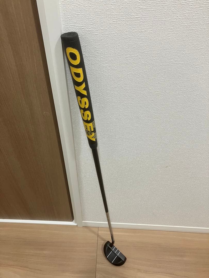 【美品】ODYSSEY ROSSIE_FLOW パター　33インチ