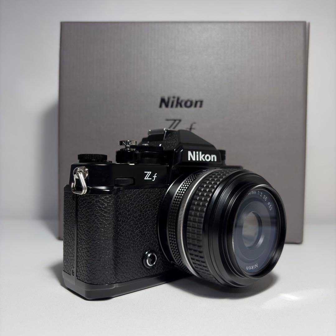 Nikon Zf ＋ NIKKOR Z 40mm f/2 SE レンズキット