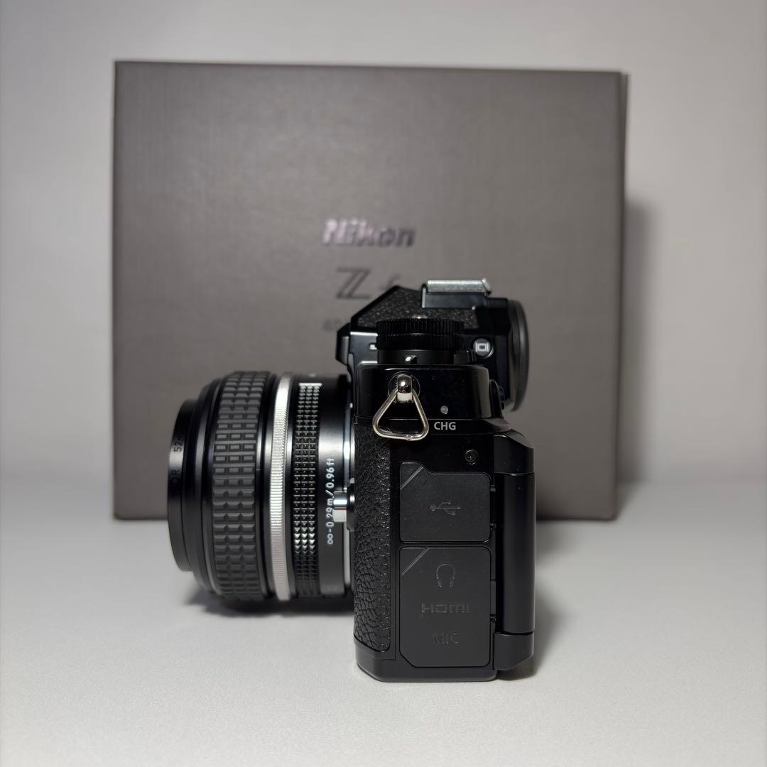 Nikon Zf ＋ NIKKOR Z 40mm f/2 SE レンズキット