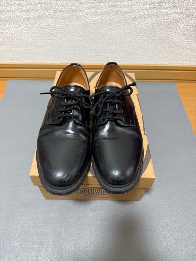 ソロヴェアー　 レースアップシューズ　ドクターマーチン　レースアップシューズ　黒