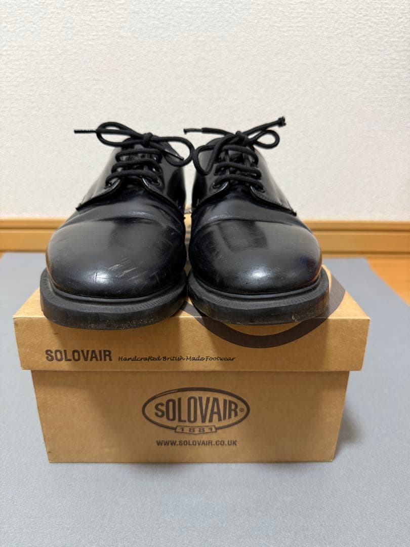 ソロヴェアー　 レースアップシューズ　ドクターマーチン　レースアップシューズ　黒
