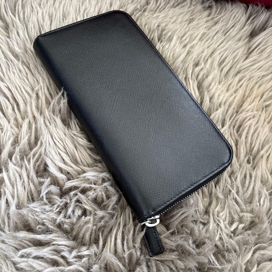 ナダル❗️✨PRADA プラダ✨美品❗️長財布　黒色　ネロ