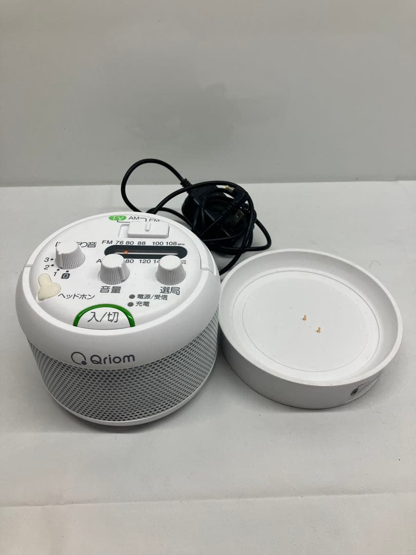 山善　キュリオム　AM/FM搭載　お手元スピーカー　YTR-D1000ホワイト