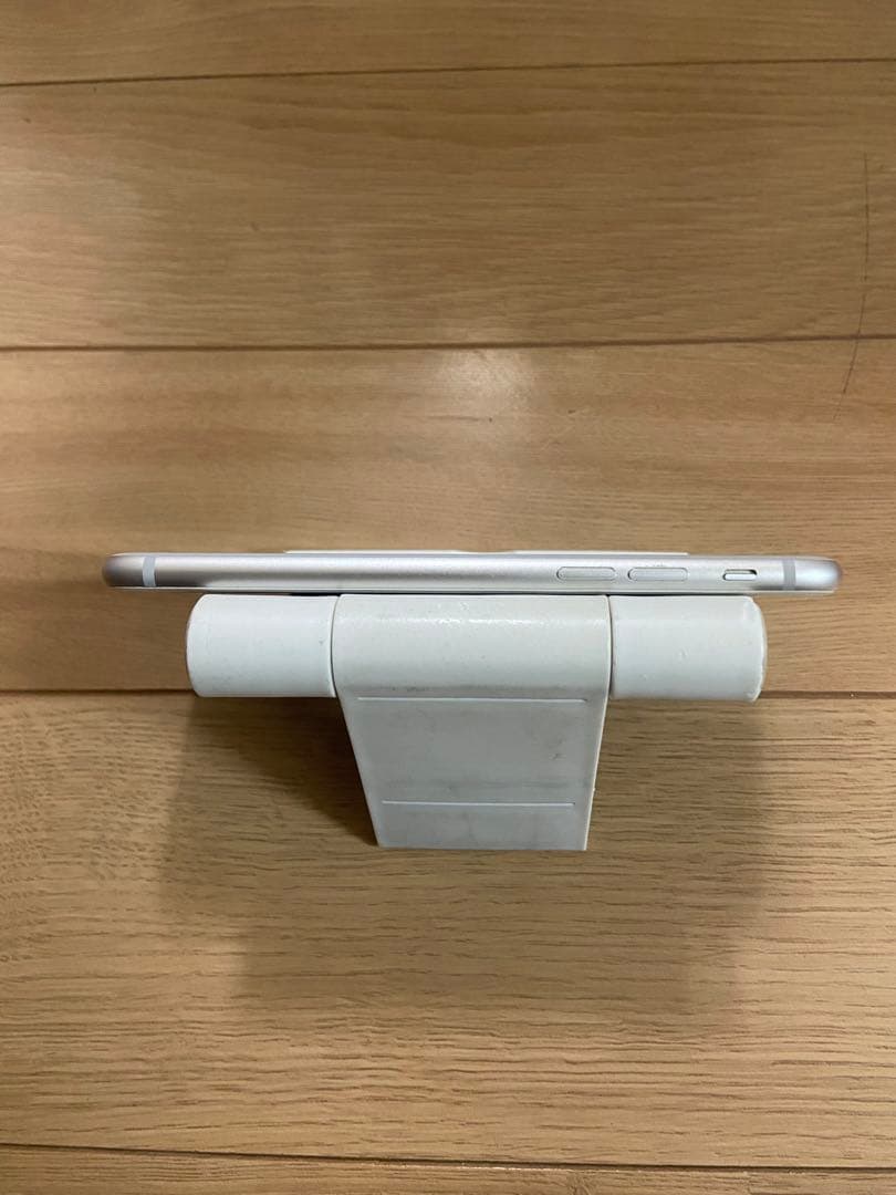 「超美品」iPhone8 64GB simフリー　シルバー