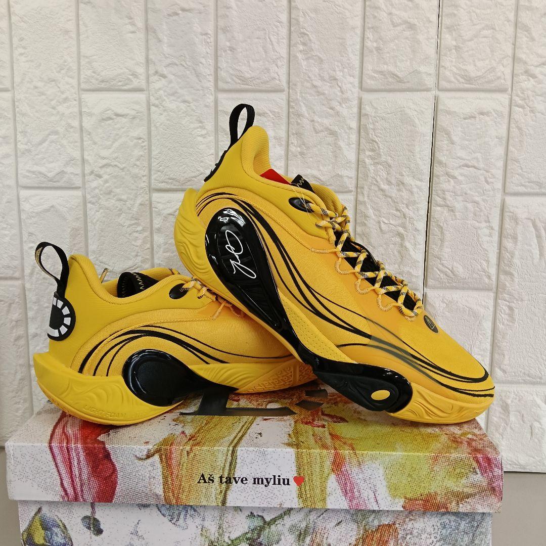 LI−NING Wade Dlo1\