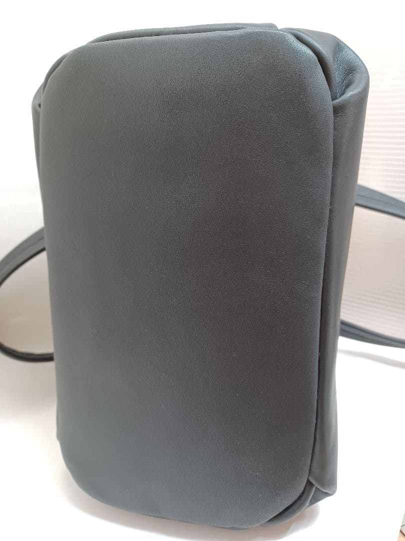 赤目ハンドバッグ