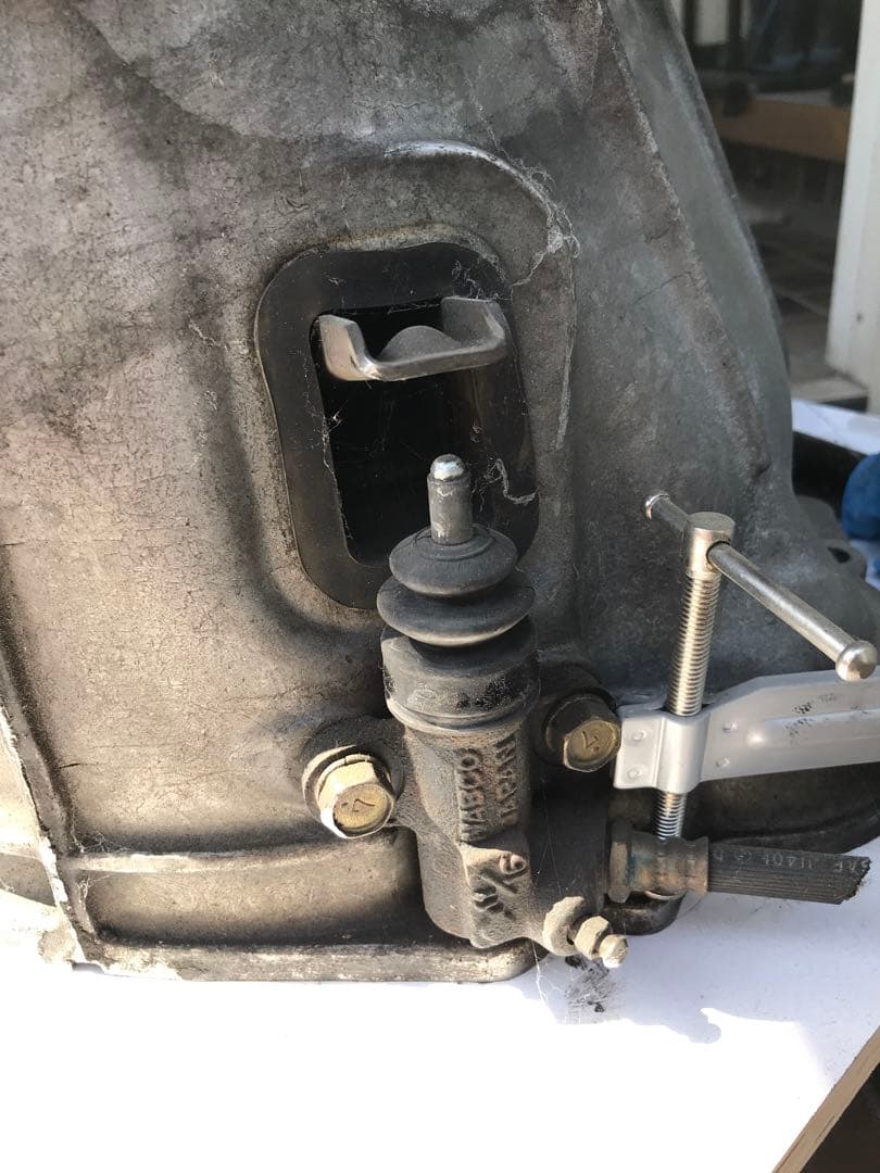 Y30 セドリックワゴン 5速ミッション 71C