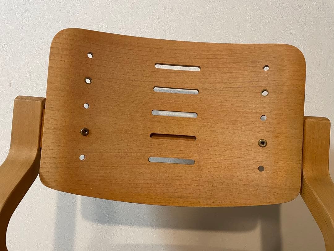 フォルミオ　デスクチェアー