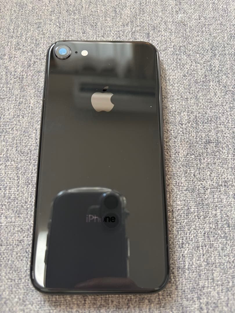 Apple iPhone 8 スペースグレイ 64GB