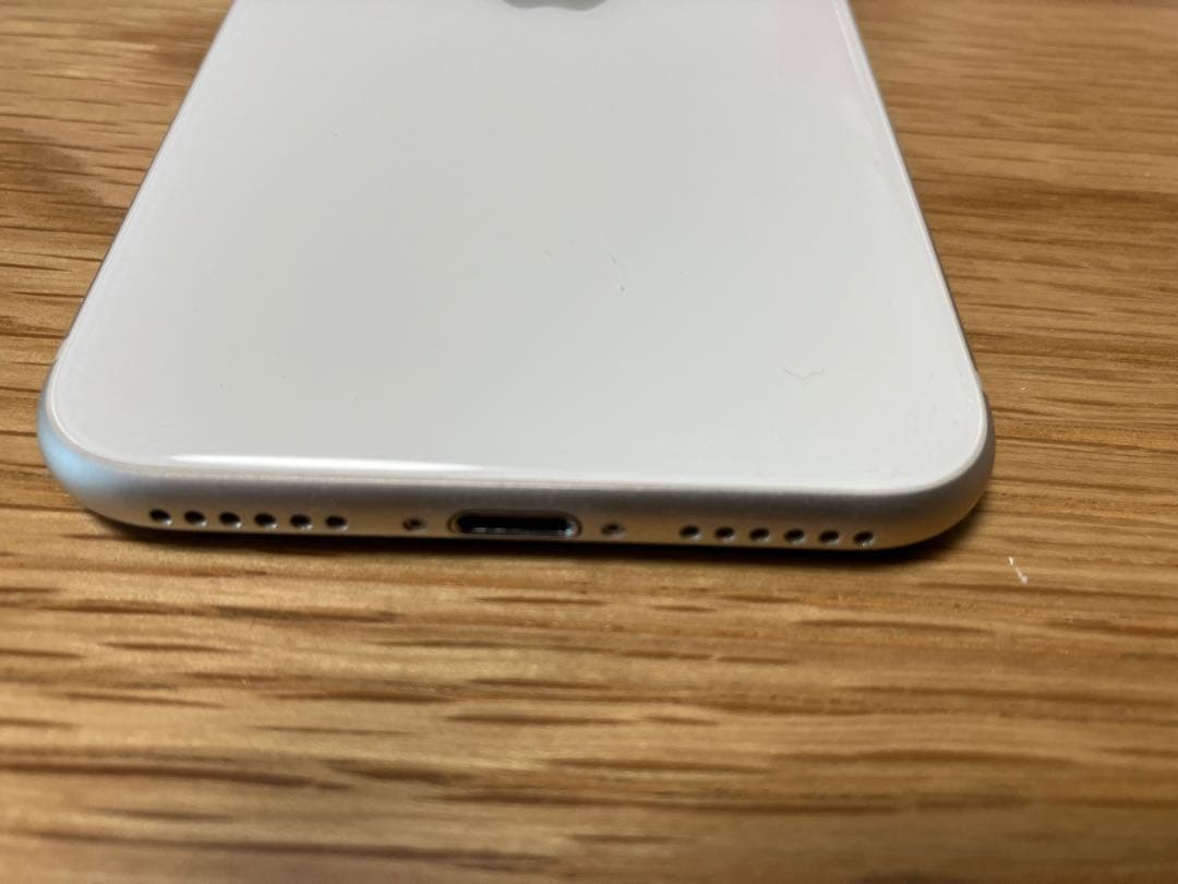 iPhoneSE 第3世代 128GB SIMフリー 動作確認済だが画面に点線