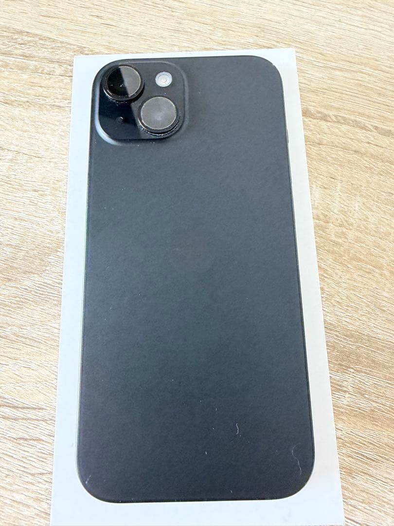 超美品iPhone 15 ブラック 256 GB SIMフリー