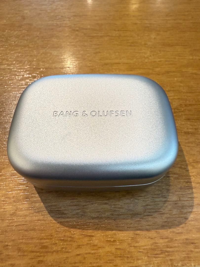 イヤホン B&O beoplay eleven