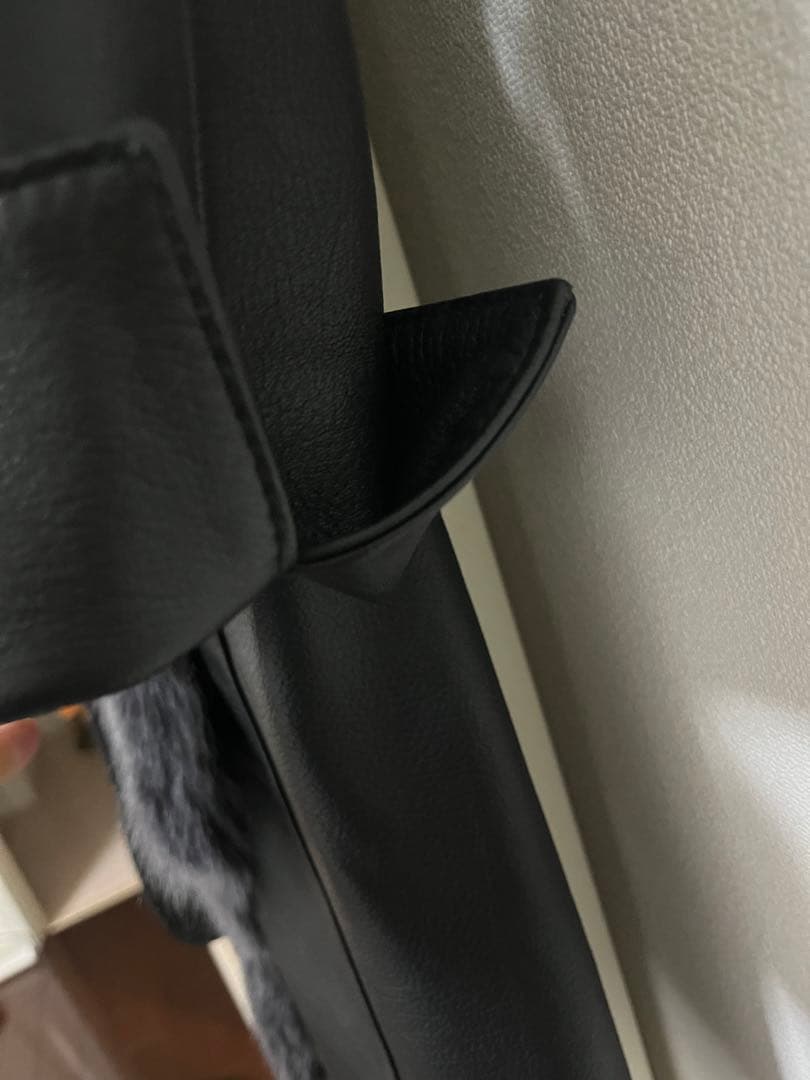 黒 レザー ファーコート