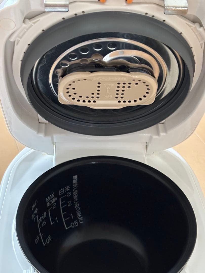 象印　極め炊き　圧力IH炊飯ジャーNP-RN05型　3合炊き