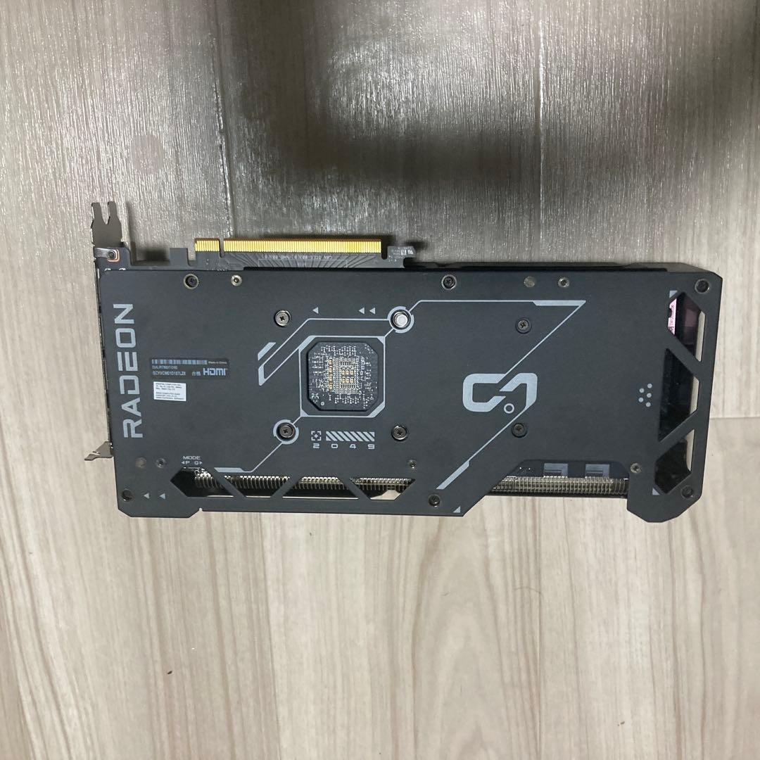 グラフィックボード・グラボ・ビデオカード asus dual rx7800xt-O16G