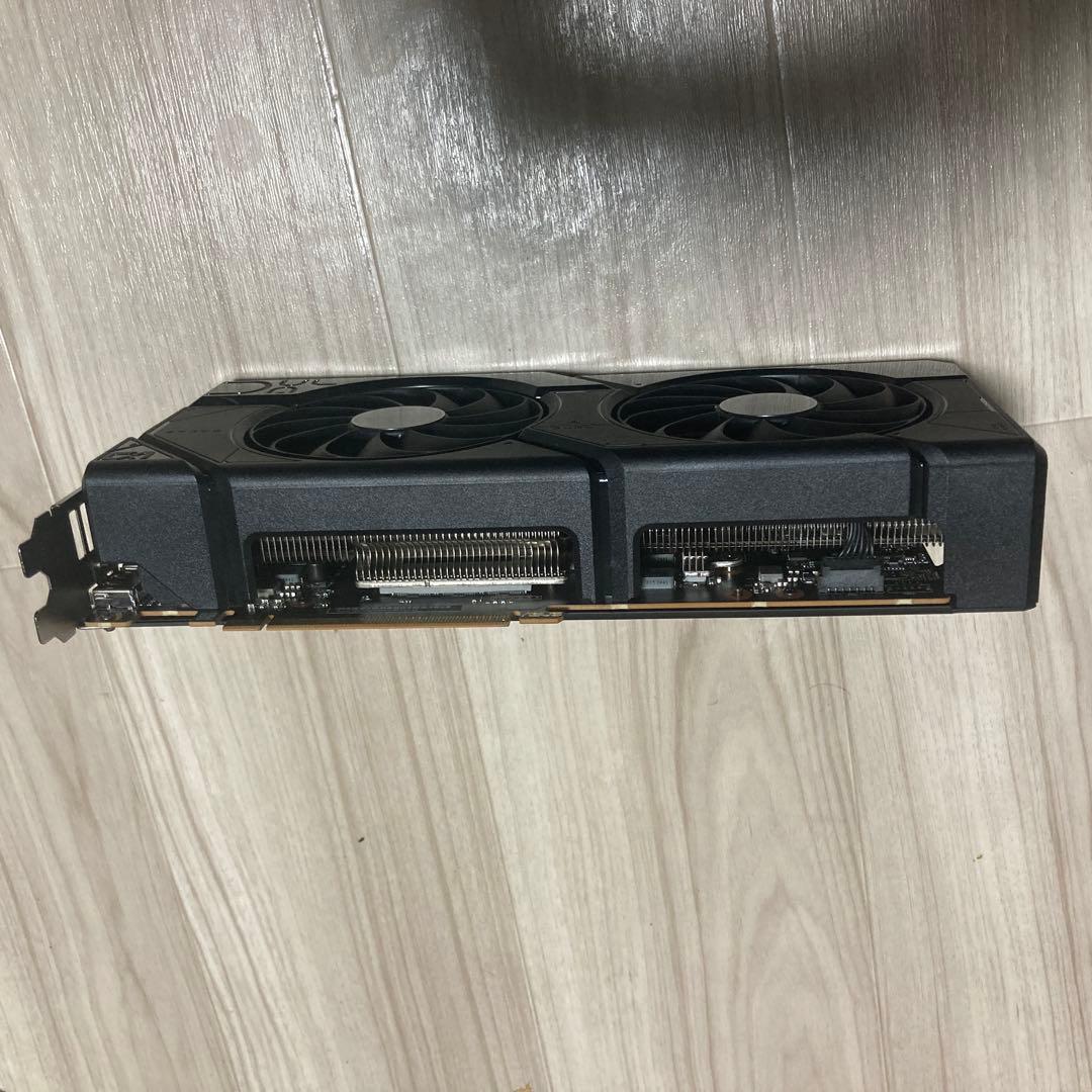 グラフィックボード・グラボ・ビデオカード asus dual rx7800xt-O16G