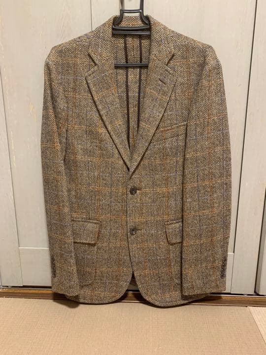 秋冬英国トレンドのベージュ ジャケット