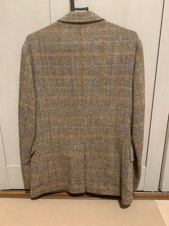 秋冬英国トレンドのベージュ ジャケット