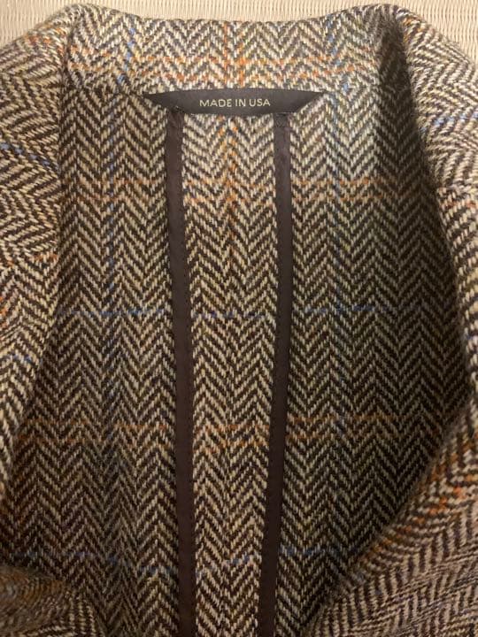 秋冬英国トレンドのベージュ ジャケット