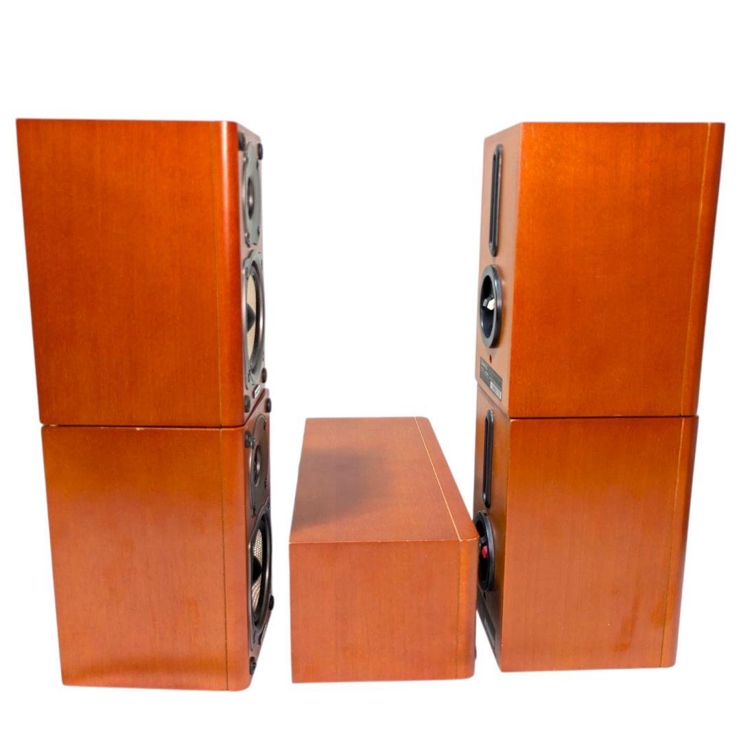 BASE-V20美しい木目デザインと迫力の重低音。お部屋が特別なシアター空間に。