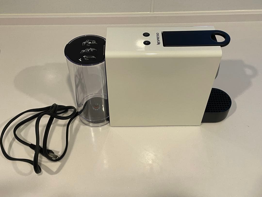 ネスプレッソ エッセンサミニ&エアロチーノ4