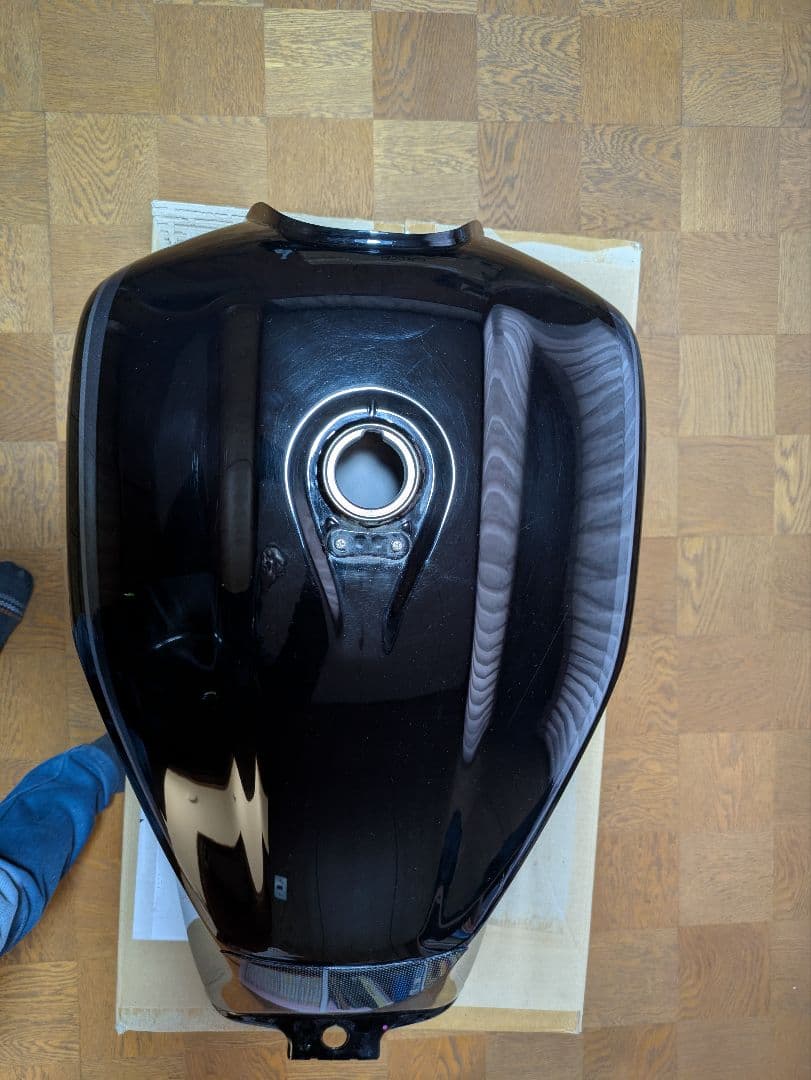 HONDA CB1100 　純正タンク　ブラック