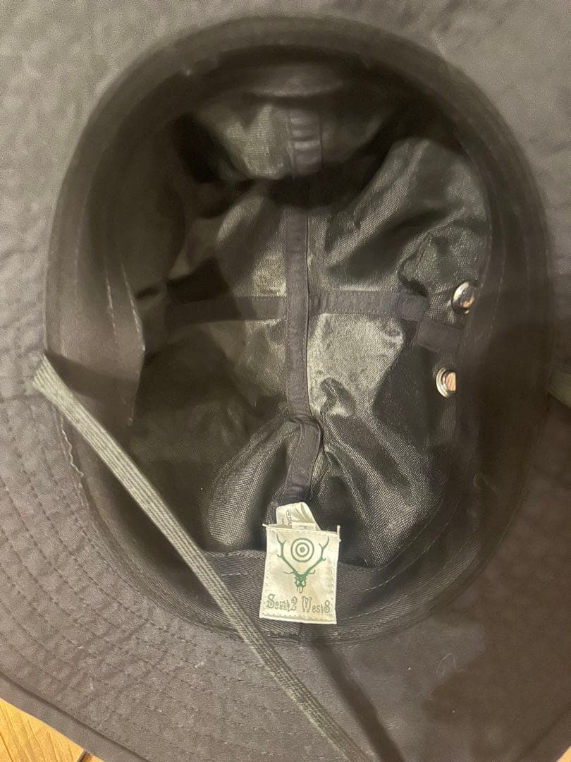 south2 west8 ハット