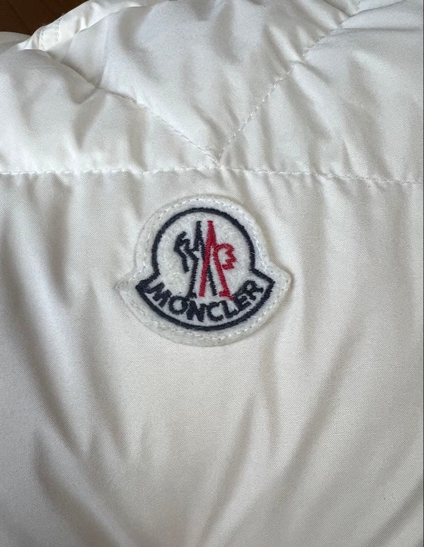 MONCLER ダウンジャケット カーデーレ ホワイト《1日限定値下げ‼️》