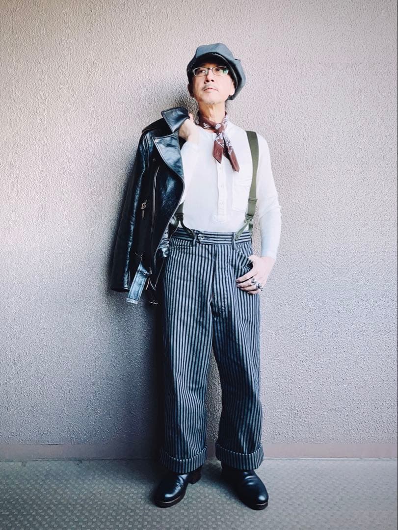 美品 BLACK SIGN ストライプワークパンツ バックシンチ 灰色×黒 32