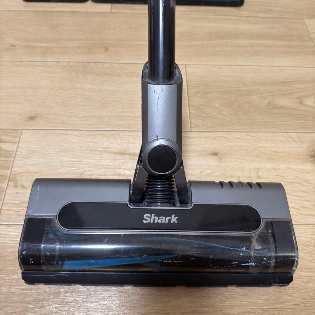 Shark コードレススティッククリーナー 本体 メタリックグレイ　CS401J